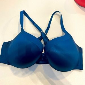 Victoria’s Secret Bra 38D